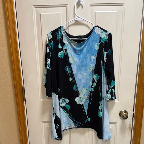 Alfani Tops - Alfani Black and Blue Floral Tunic Grandmacore
